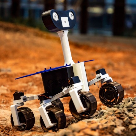 Behind the scenes: how UG and Hanze UAS students are jointly developing a Mars rover