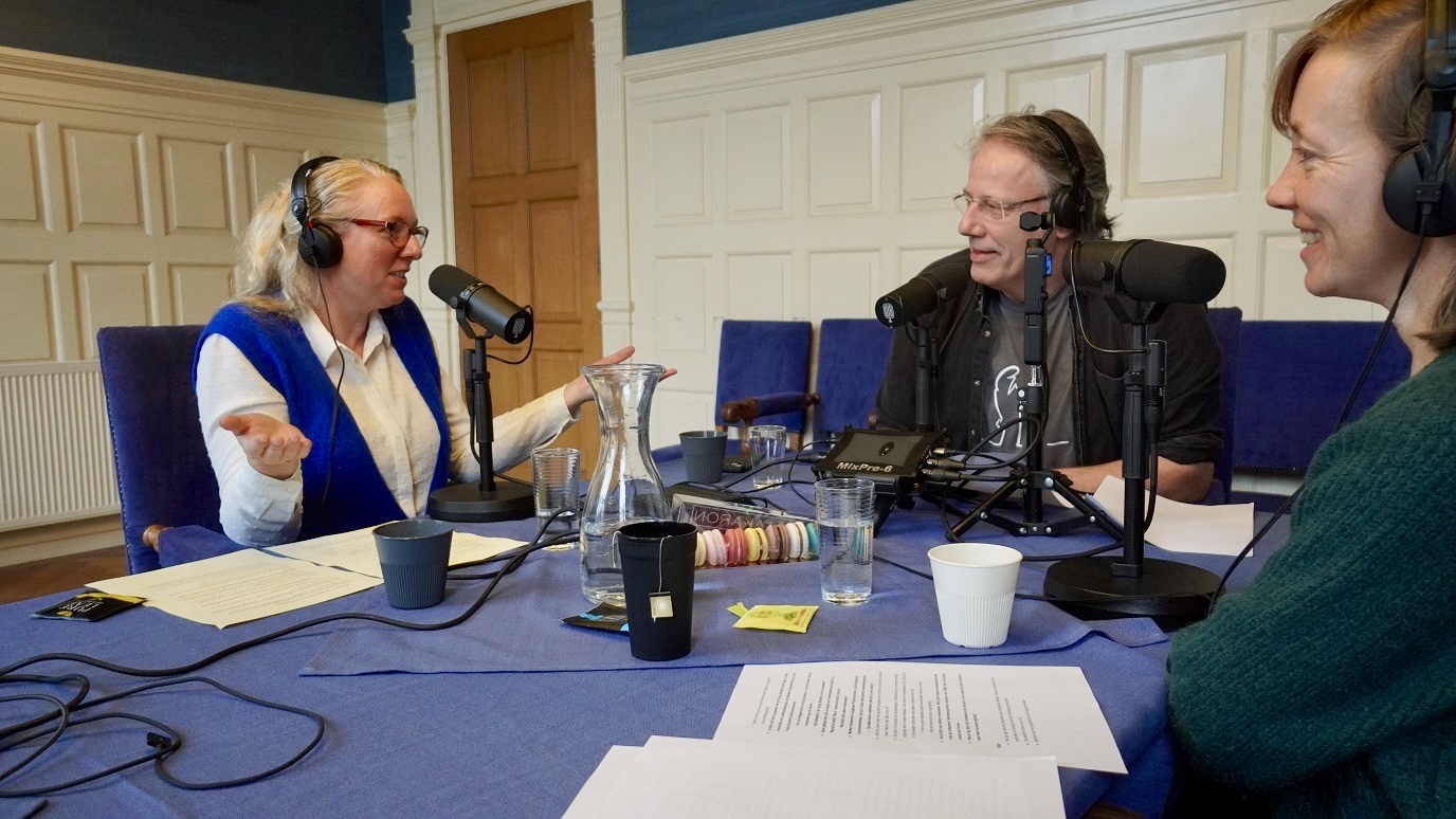 Aflevering 52 - Marijke Leliveld geïnterviewd door Hanna van Loo en Wim Brons