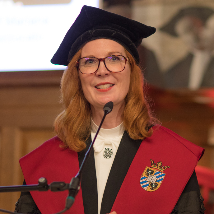 Kate Crawforn after receiving her honorary doctorate (photo: Gerhard Taatgen)