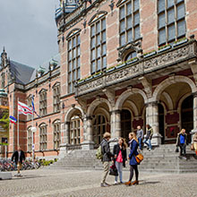 Ben Feringa ontvangt eredoctoraat van Hong Kong Polytechnic University