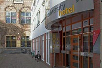 University Hotel