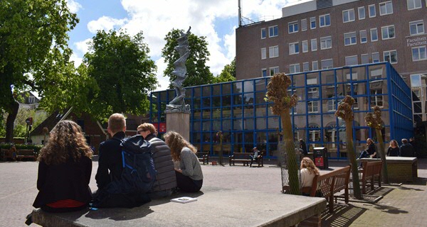 Harmonie building