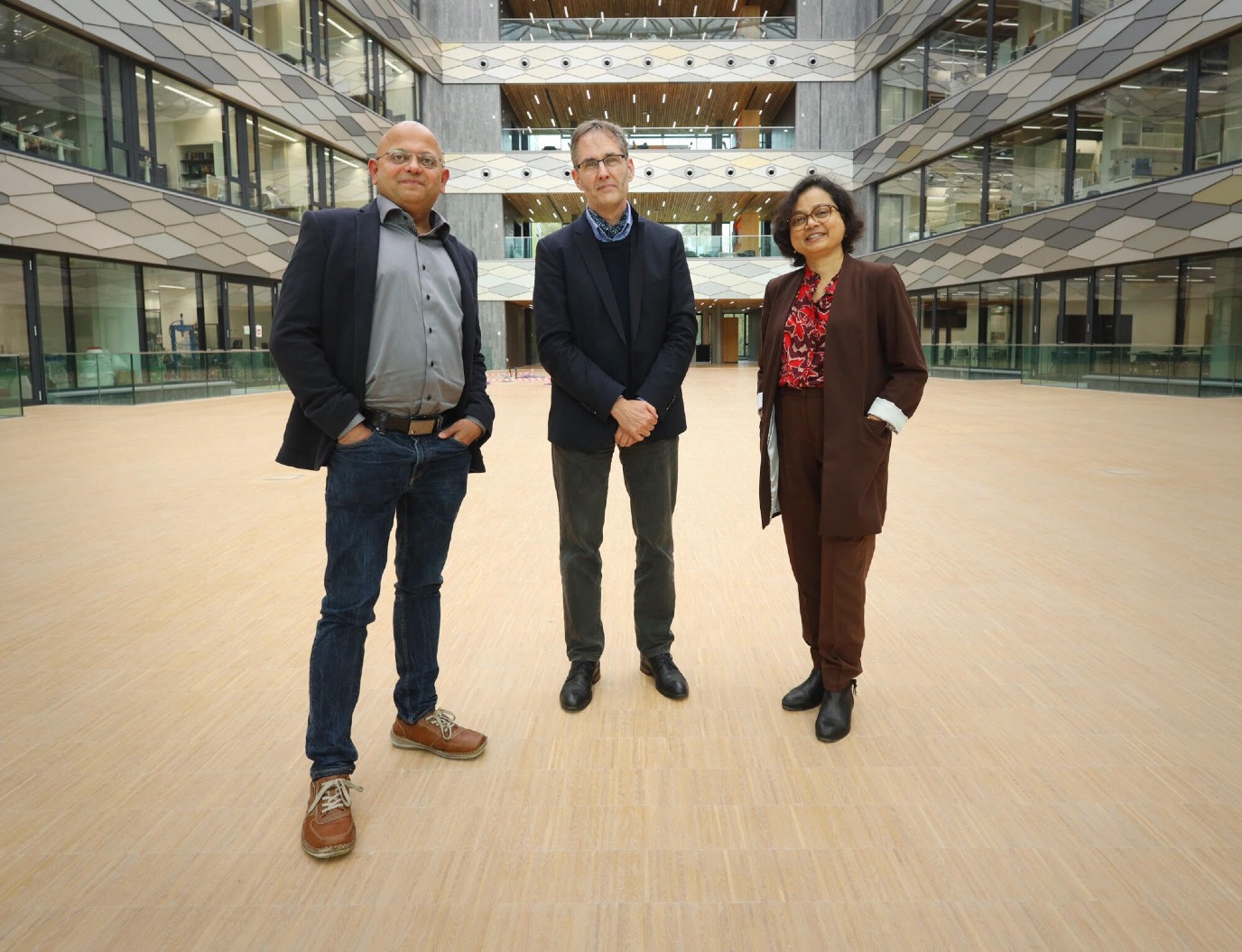 Farhad Merchant, Dirk Pleiter and Tamalika Banerjee working on potential applications of neuromorphic computing