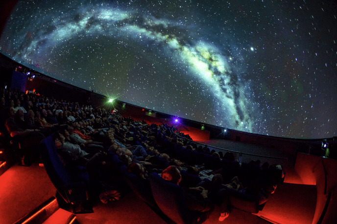 Tijdens één van de live planetariumshows