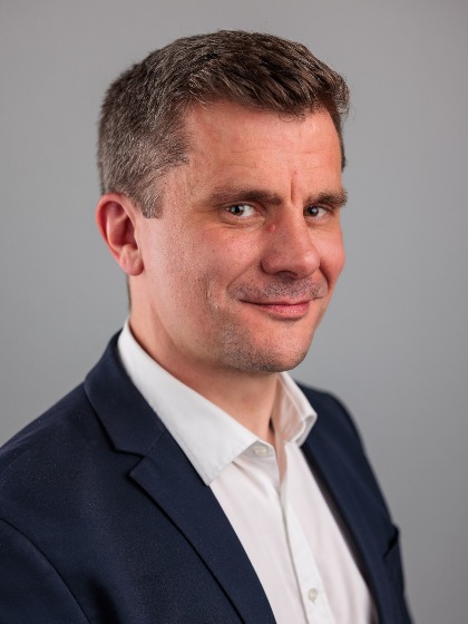 Profielfoto van F.J. (Florian) Lippert, Dr