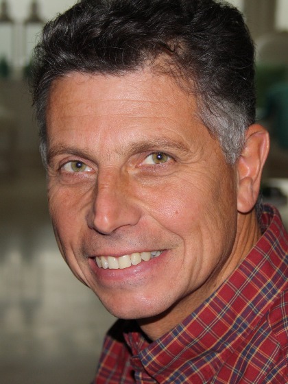 Profielfoto van P.J.M. (Peter) van den Burg